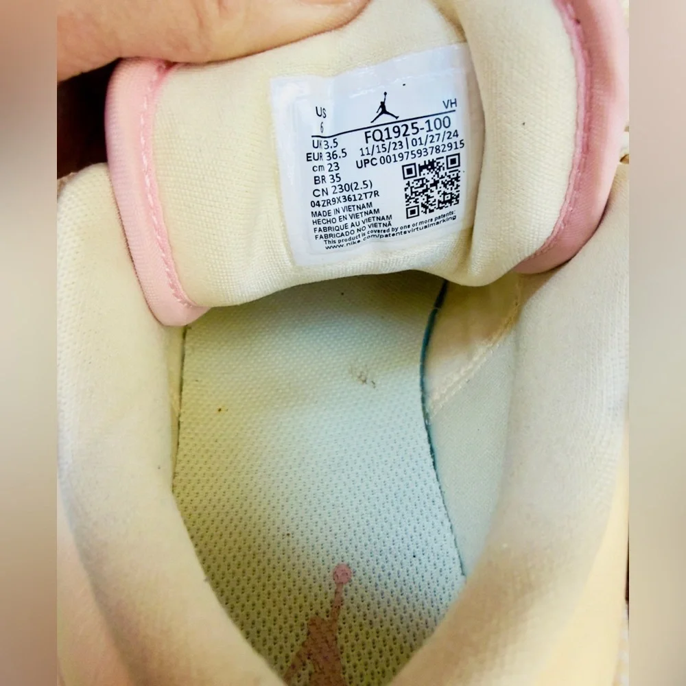Nike Air Jordan 1 Retro Low Women's SE Linen Muslin Sail‎ Pink Size 6 EUC